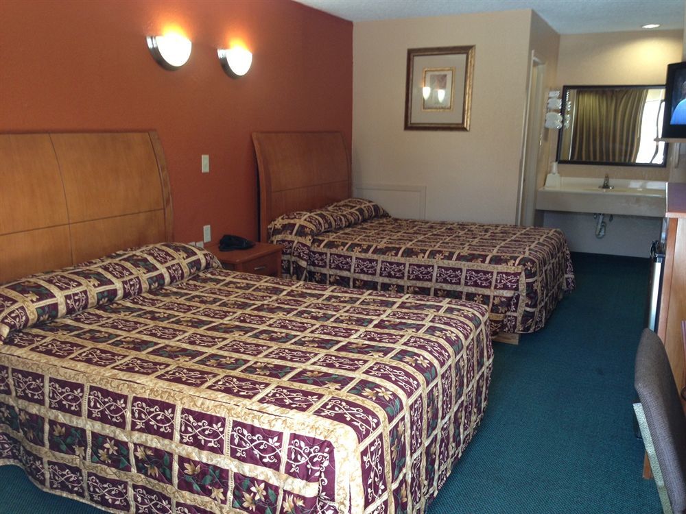 OYO Hotel Groesbeck Buitenkant foto